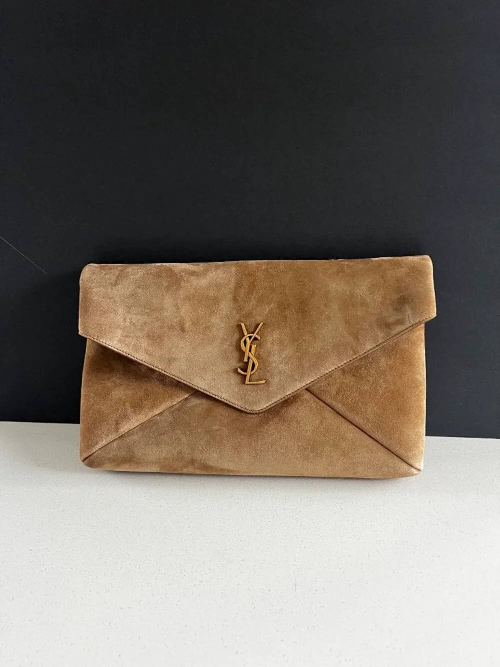 Saint Laurent Cassandre Large Envelope Pouch in Suede - Picture 5 of 15
